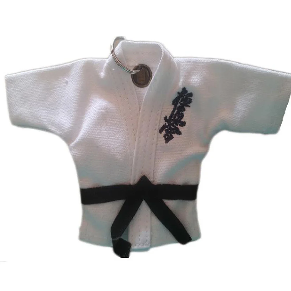 Kyokushin karate Müük Võtmehoidja Kyokushinkai Ühtne Kimono Cartoon Ripats, Sport Kingitused Mälestus Klahvi Nupp võtmehoidja suveniiri